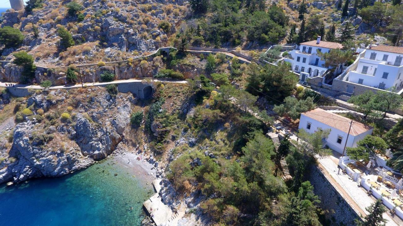 Douskos Beach House Lejlighed Hydra  Eksteriør billede